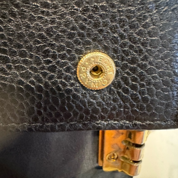 Authentic CHANEL caviar leather key case - Picture 5 of 12